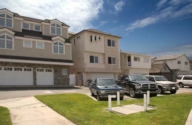 3 Bedroom 2 Bath Beachfront Home