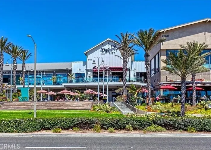 Luxurious Home Less Than 1 Mile Walking To Ocean